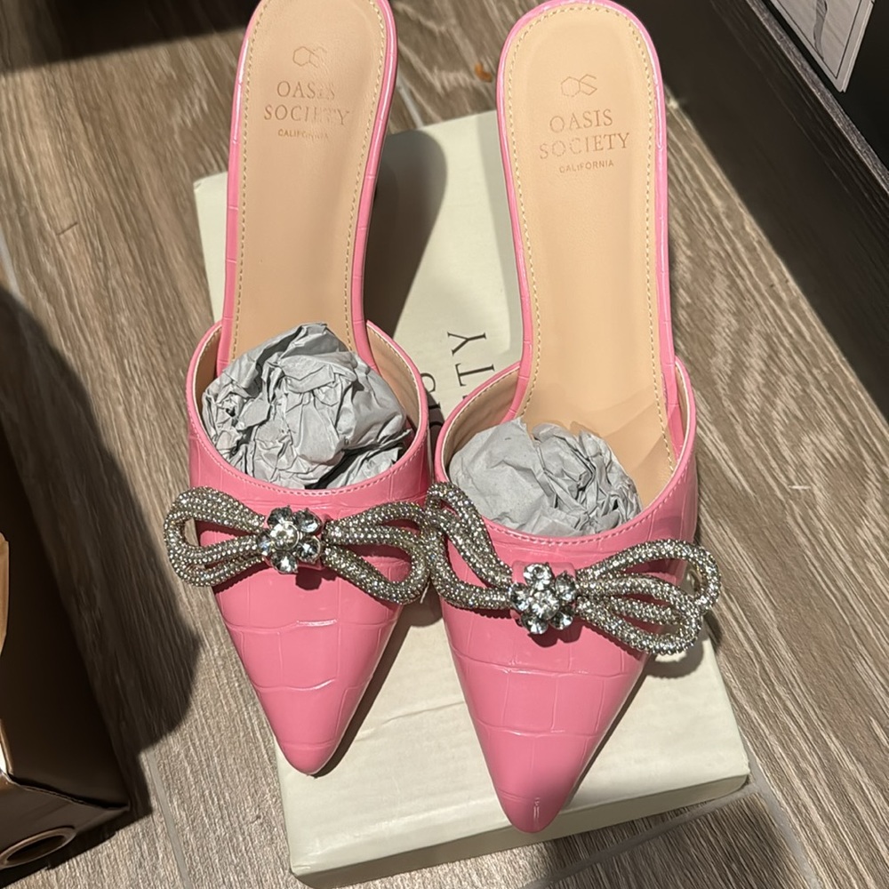 VICI Pink Heels with rhinestone Bow